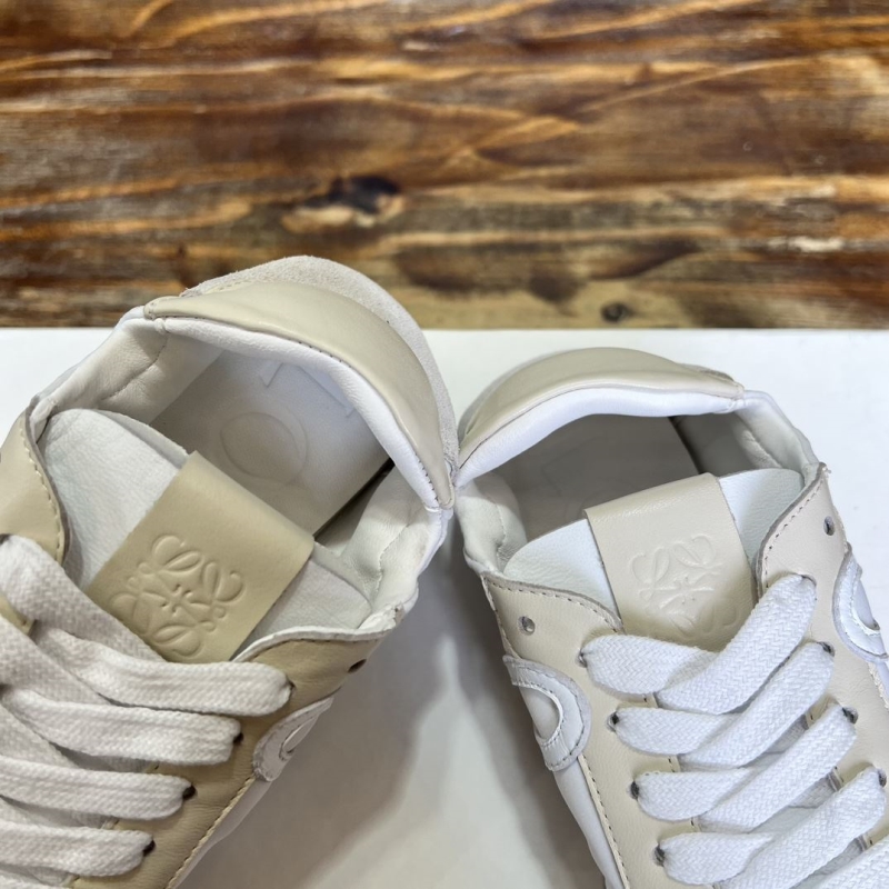 Loewe Sneakers